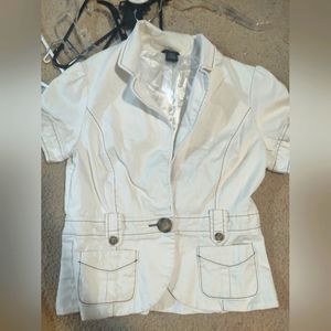 Kids/juniors Maurices size large white over jacket